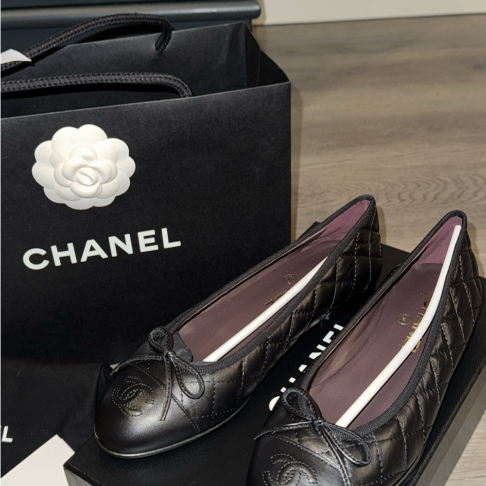 Chanel Black Quilted Leather Ballet Flats